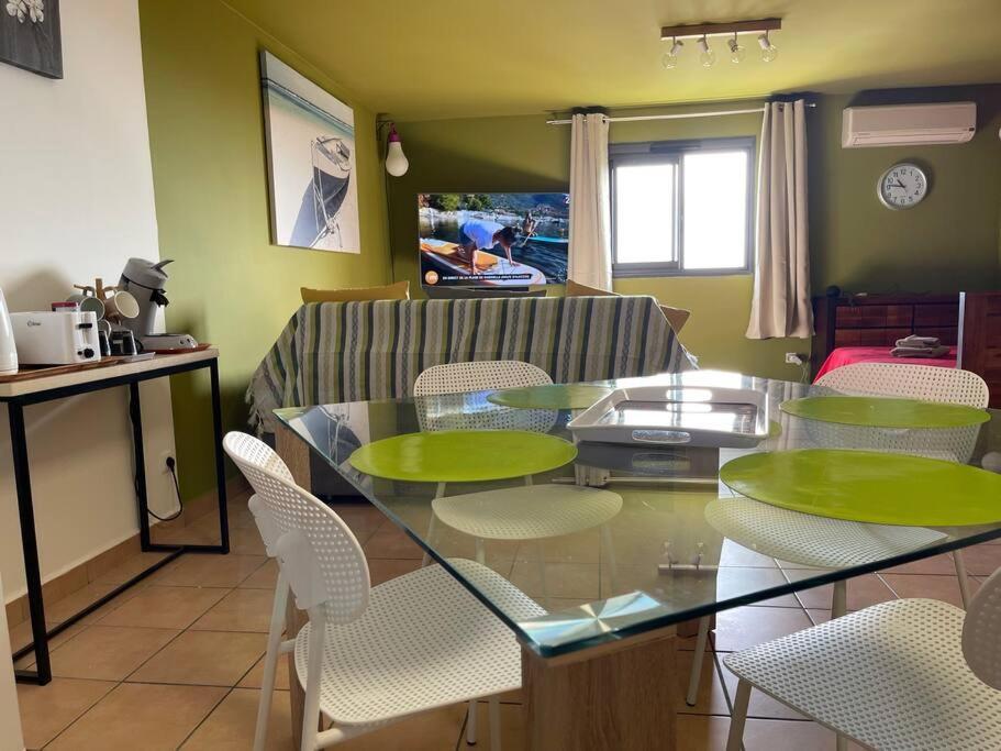 Immense Studio 51 Jusqu'A 4 Personnes Avec Vue Mer Σαιν-Ντενί Εξωτερικό φωτογραφία