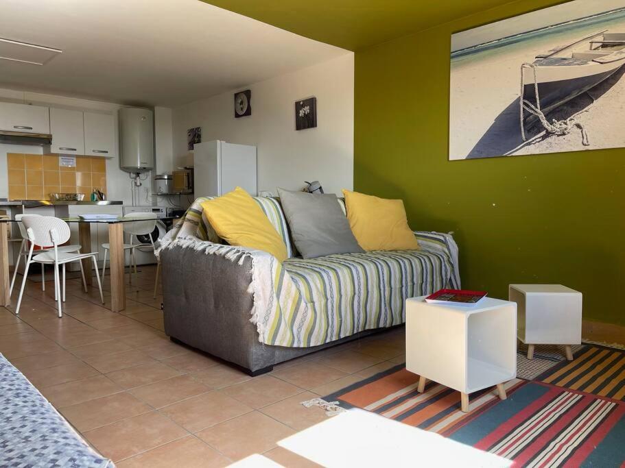 Immense Studio 51 Jusqu'A 4 Personnes Avec Vue Mer Σαιν-Ντενί Εξωτερικό φωτογραφία